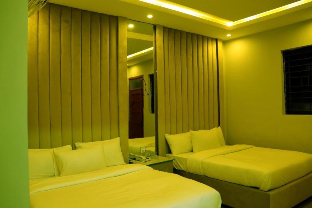 Thomas Guest House Islamabad Buitenkant foto